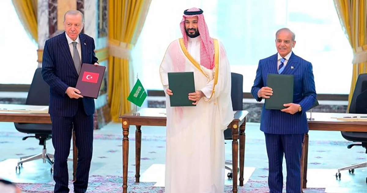 "حلف مكة الدفاعي" يفعّل الردع المشترك بتعزيزات عسكرية تركية وباكستانية عاجلة إلى السعودية ومساعٍ للحل الدبلوماسي